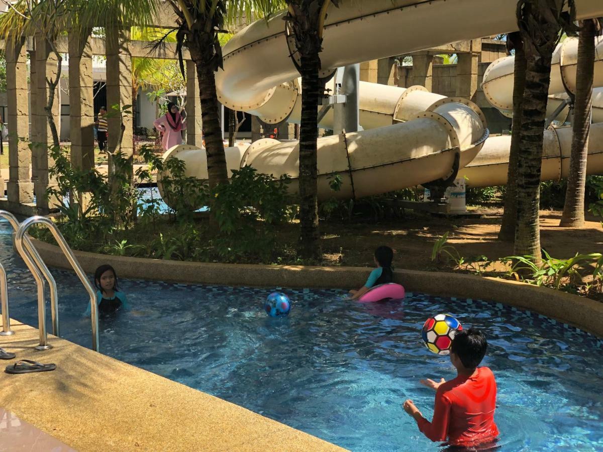 Swiss Garden Residence Pool Sea View Beach Resort Luxury Apartment & Family Suite Kuantan Zewnętrze zdjęcie